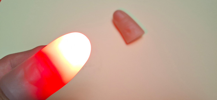 شعبده انگشت نورانی