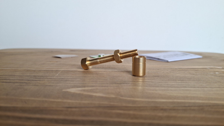 پیچ و مهره بازشو