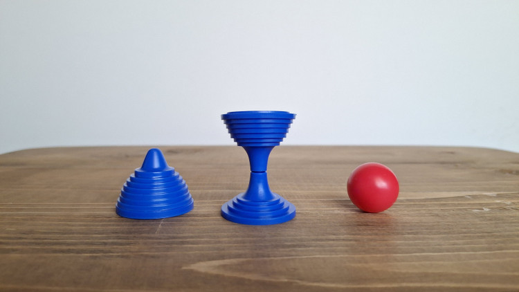 شعبده توپ و جام