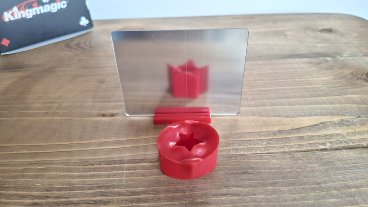 آینه جادویی