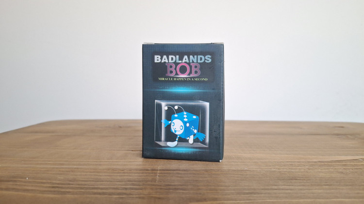 شعبده تاس و جعبه چوبی