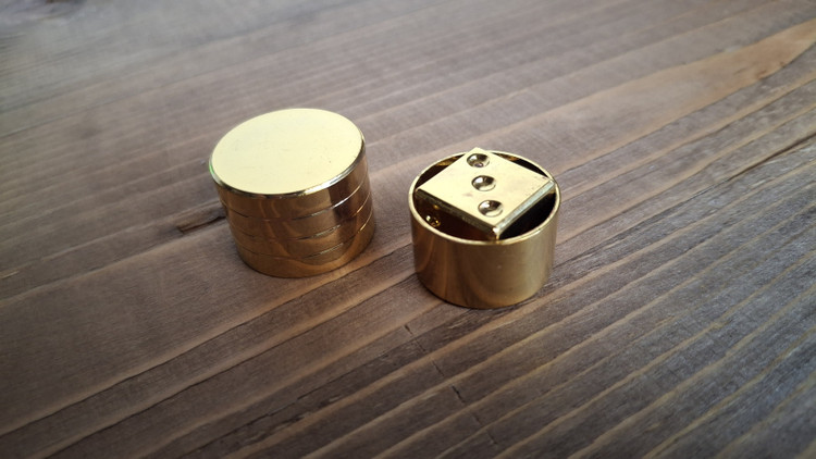 تاس فلزی منتال