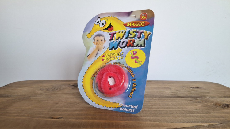 کرم بازیگوش جادویی